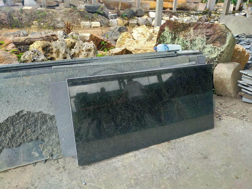 Jual Batu Alam Andesitdi Trenggalek Hubungi Whatsapp +6281259853675