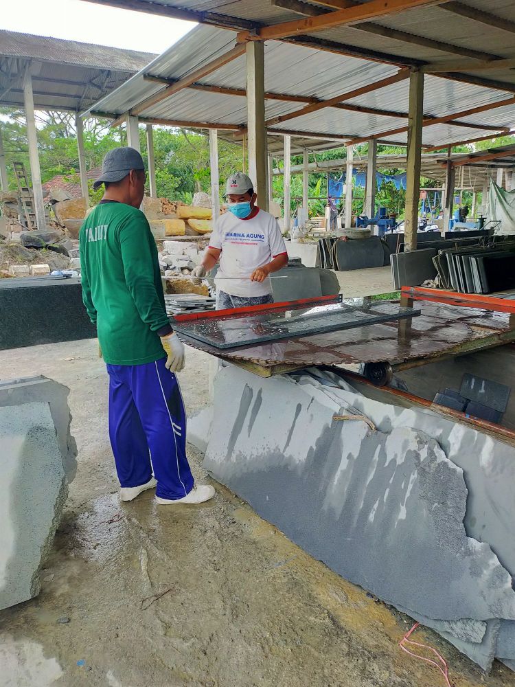 Jual Batu Alam Andesitdi Tanahsareal Bogor Hubungi Whatsapp +6281259853675