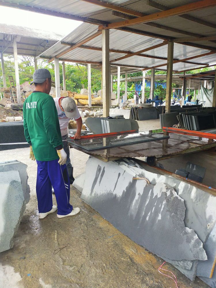 Jual Batu Alam Andesitdi Tulungagung Hubungi Whatsapp +6281259853675